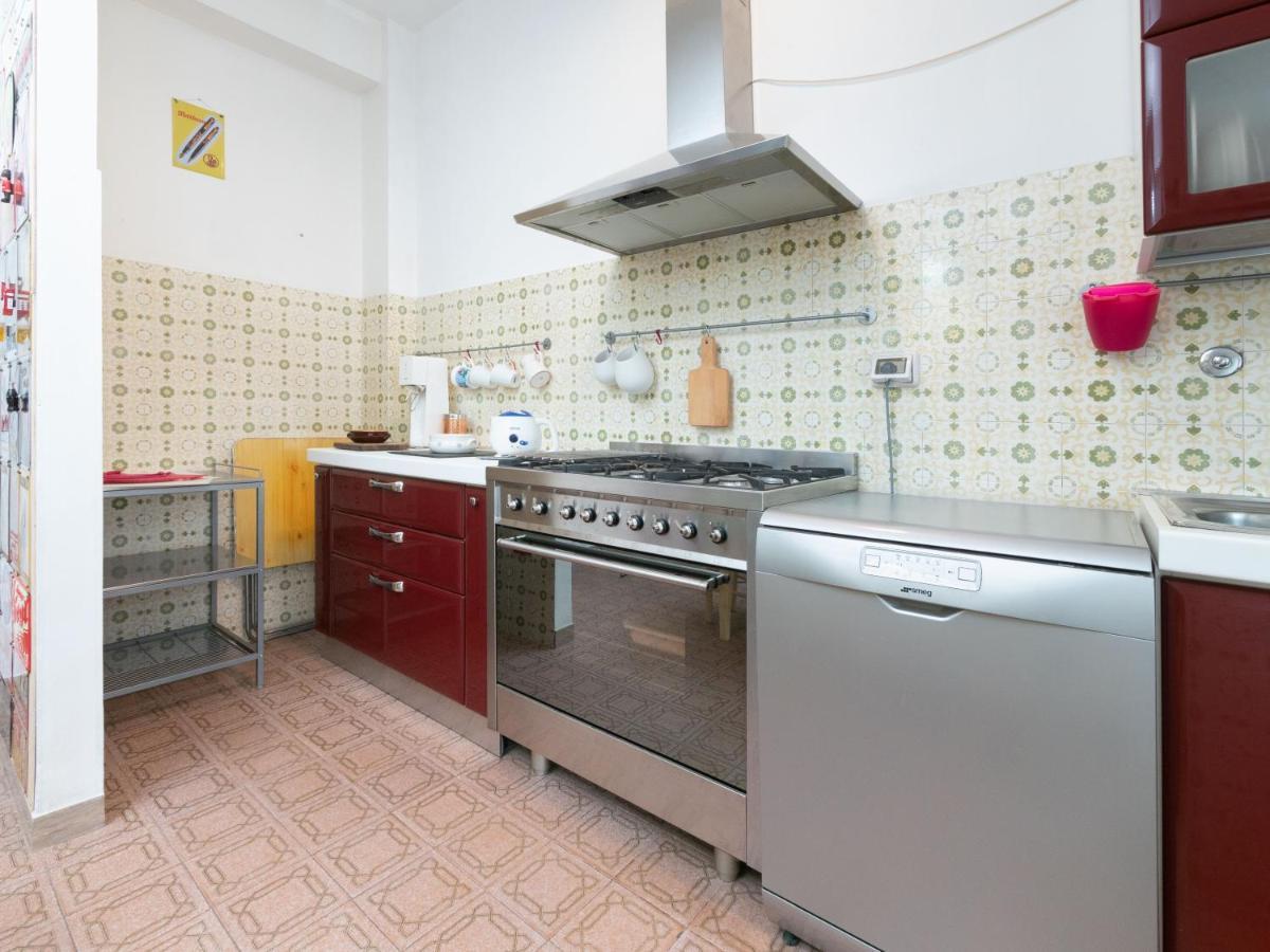 Flaminia Bright & Roomy Apartment 페자로 외부 사진